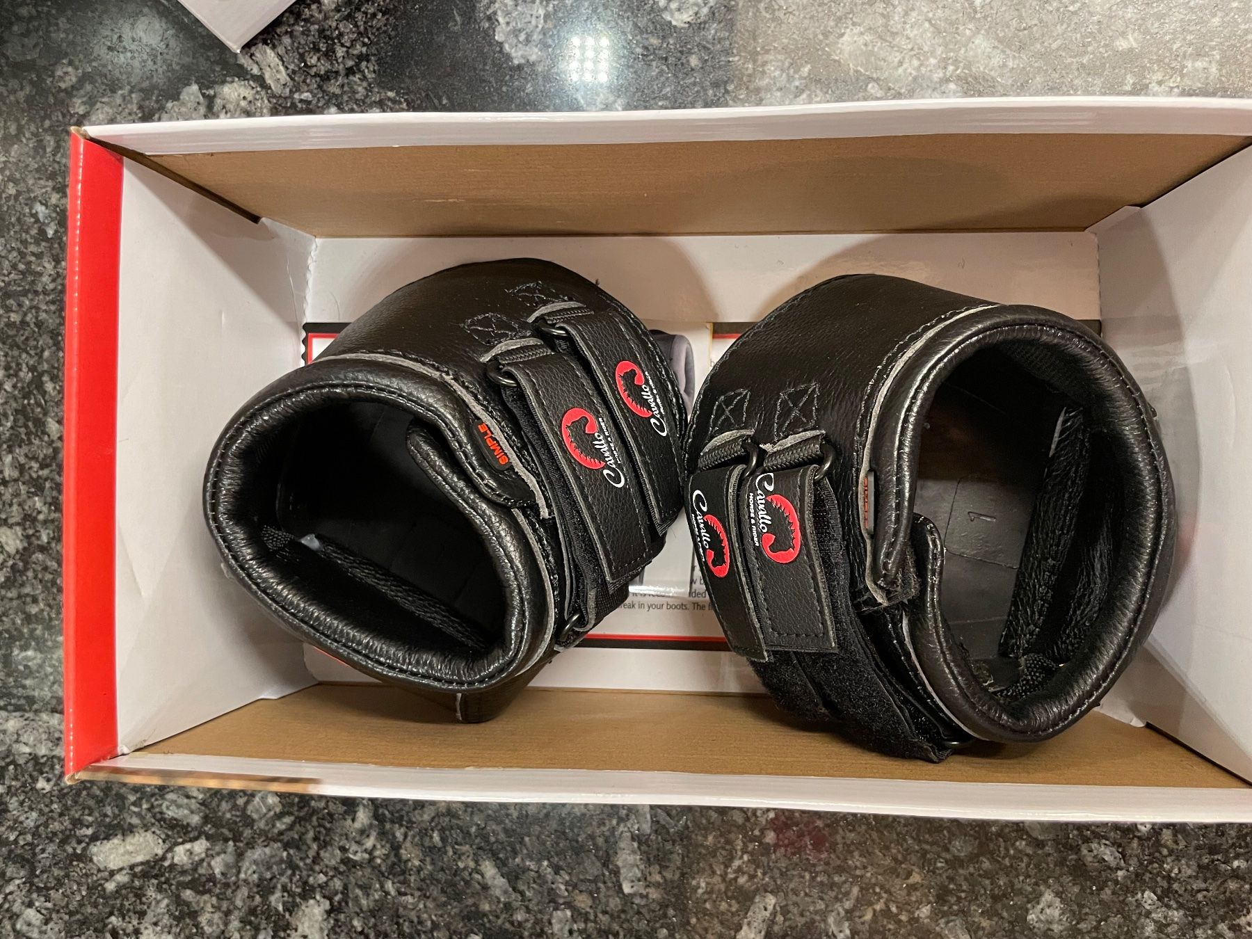 Scarpe per cavalli: Cavallo simple Boot – Nuovo e nell'imballaggio originale da Huttwil venduto da mir_ghn5 1