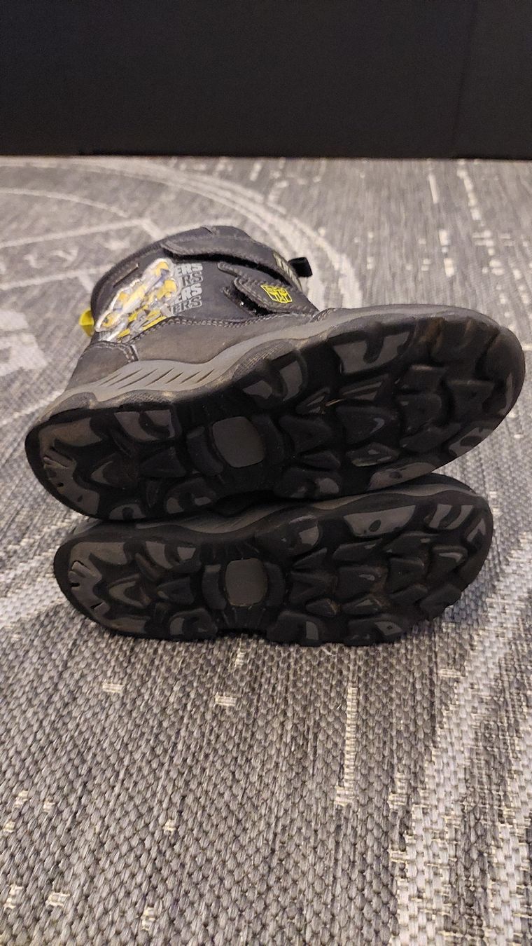 Scarpe per ragazzi: Kinder Stiefel Transformers Grösse 30 – Usato da Egolzwil venduto da mobiledeluxe 1