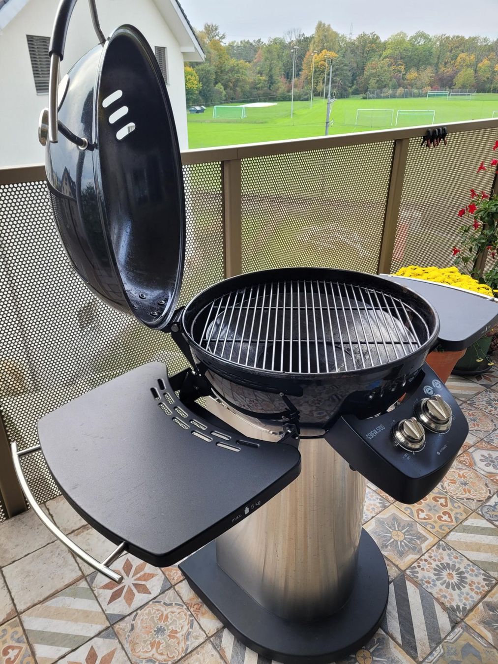 Outdoorchef Griglie: GENEVA 570 G Gasgrill – Usato da Lyss venduto da oag474 4