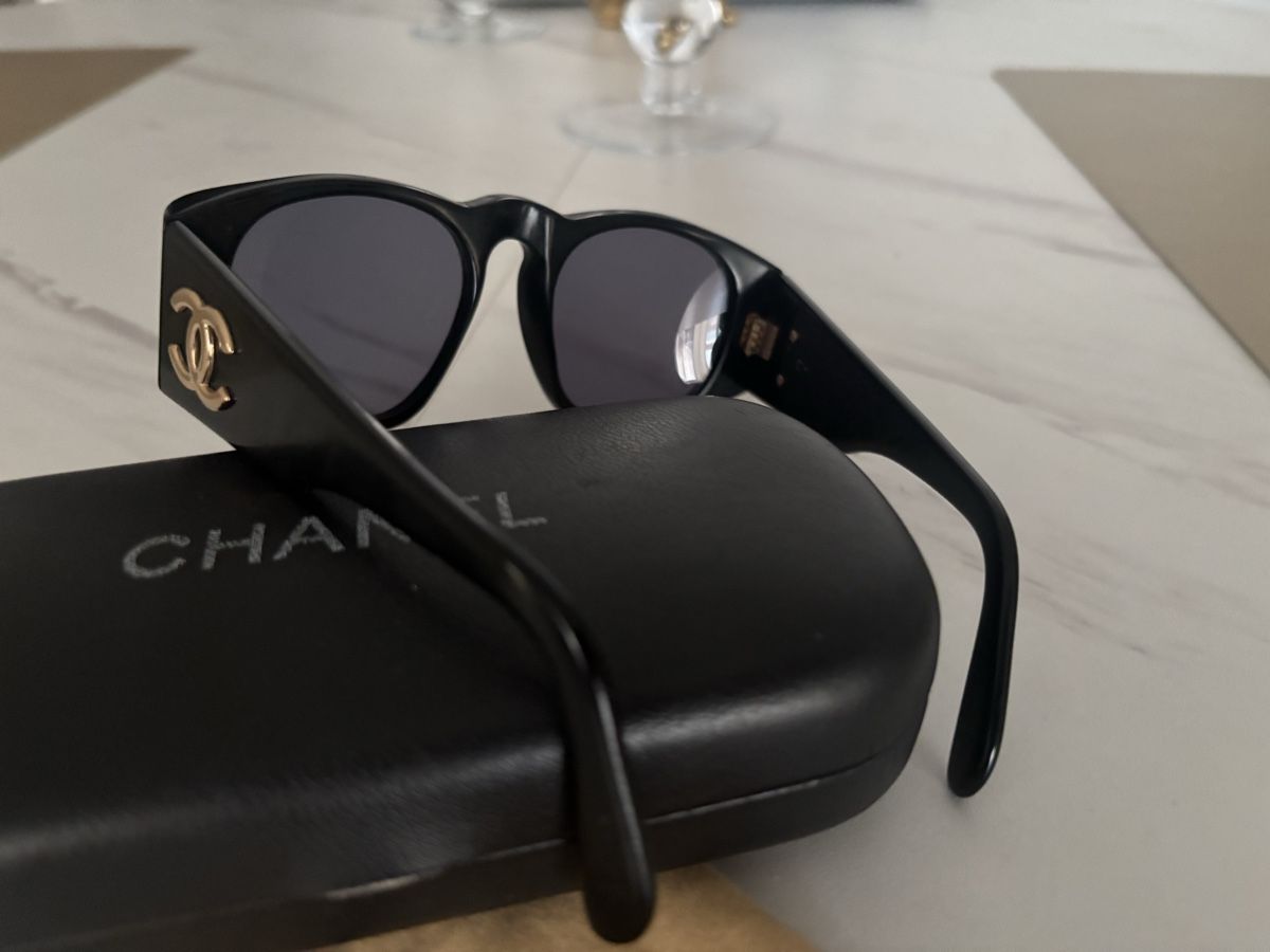 Chanel Occhiali & Lenti: Vintage Sonnenbrille von Chanel – Usato da Rheinfelden venduto da Jeva-Anna 4