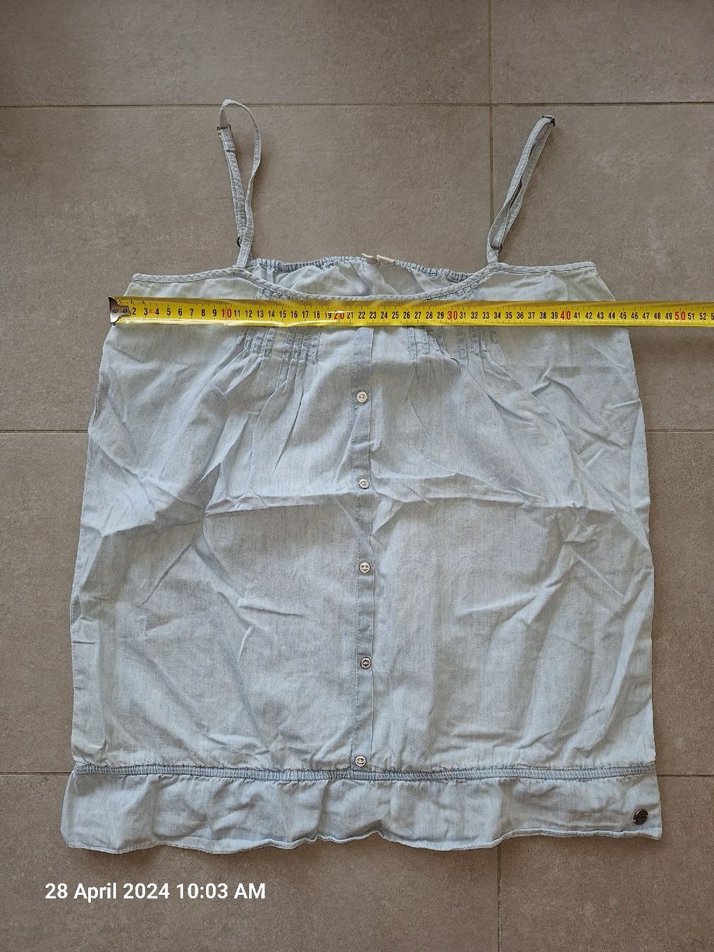Lee Camicette: Bluse Lee couper – Usato da Marin-Epagnier venduto da Natasa82 2