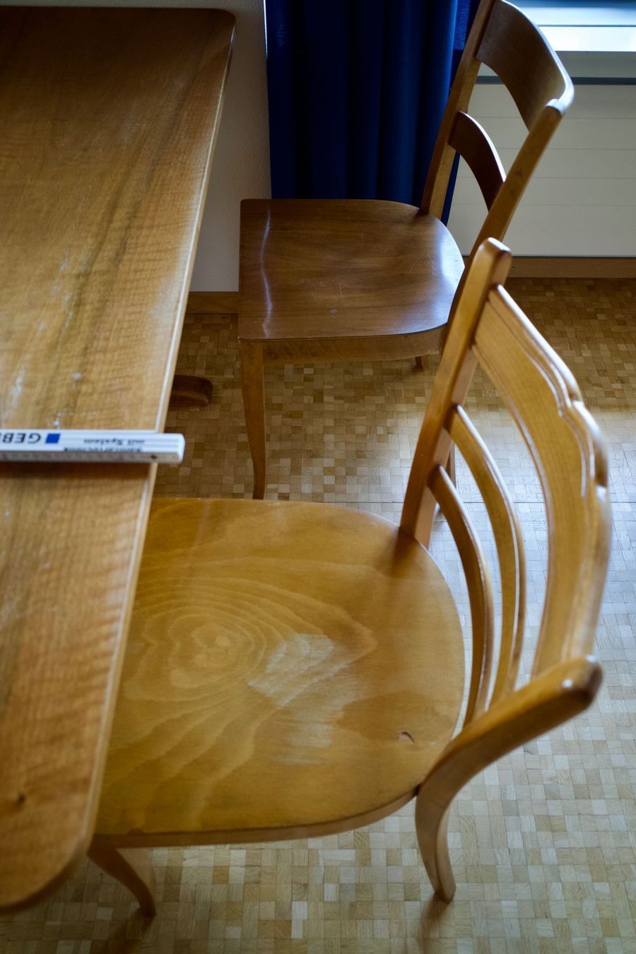 Tavoli: Esstisch mit 4 Stühlen Vintage – Usato da Othmarsingen venduto da Chlee 6