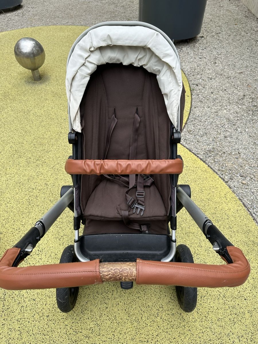 Joolz Carrozzine: Kinderwagen Joolz – Usato da Dietikon venduto da mike.thorton 1