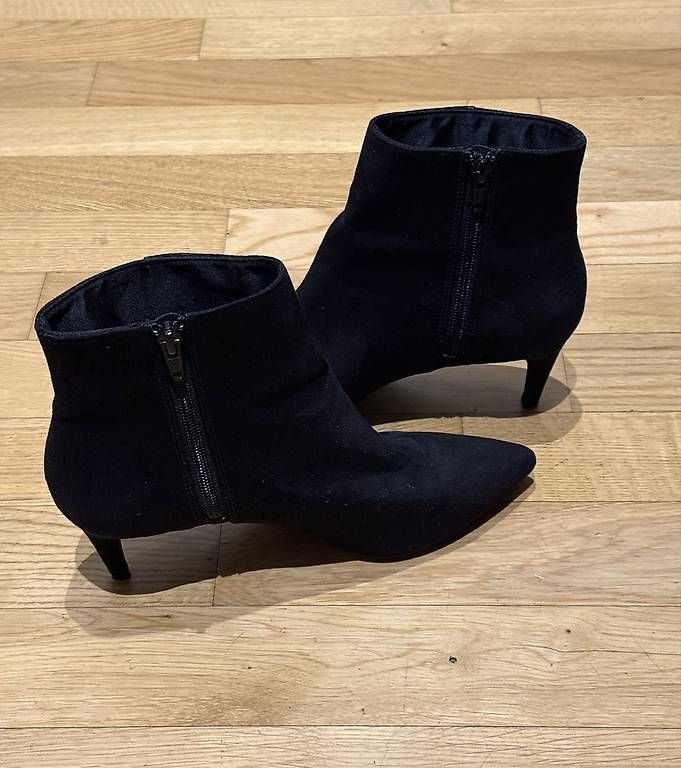 H&M Scarpe da donna: Stiefeletten Gr. 39 H&M – Usato da Zürich venduto da sunsilvana 1