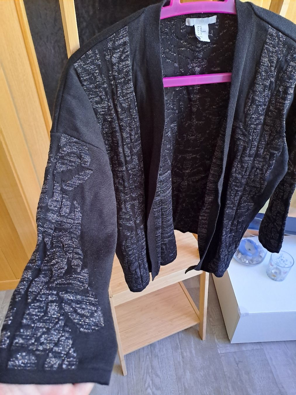 H&M Jacken: Damen Strickjacke schwarz Gr. M H&M – Gebraucht aus Rickenbach LU von bishiida 1