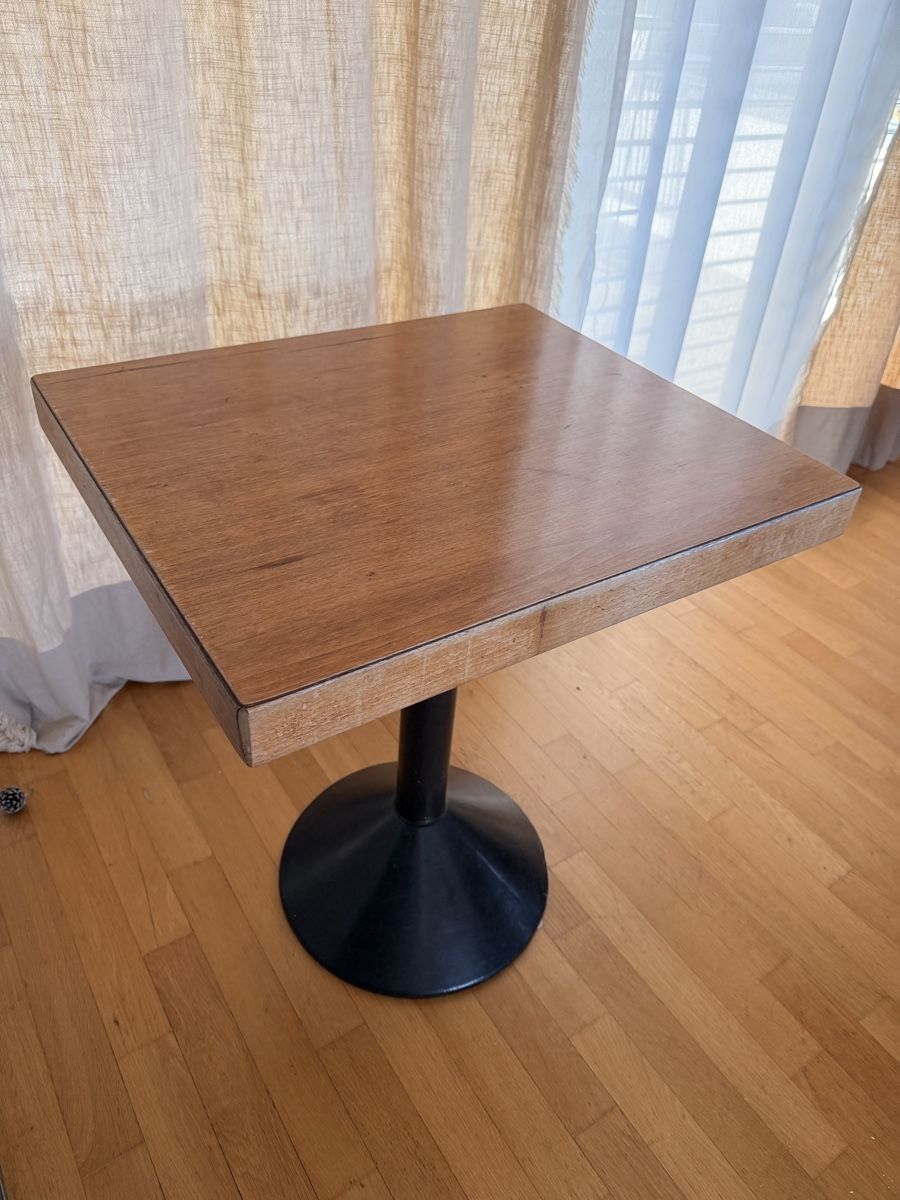 Tavoli: Vintage McDo Tisch – Usato da Gockhausen venduto da Dmnqwlch