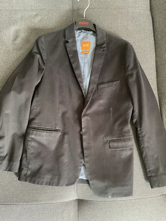Giacca Hugo Boss nera, slim fit, come nuova! Taglia 50.