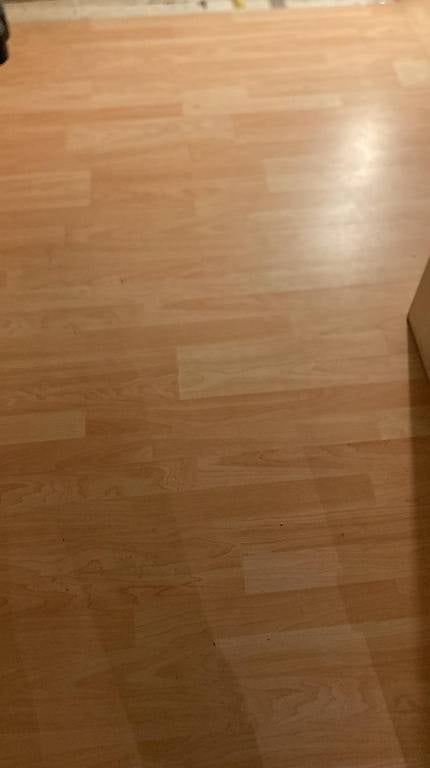 Rivestimenti per pavimenti: Faux parquet à donner - 25m2 – Usato da Farvagny-le-Grand venduto da Poulou4