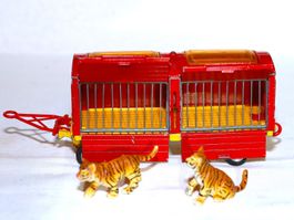 VINTAGE Corgy Toys CHEPPERFIELDS TIER TRANSPORTER ANHÄNGER I