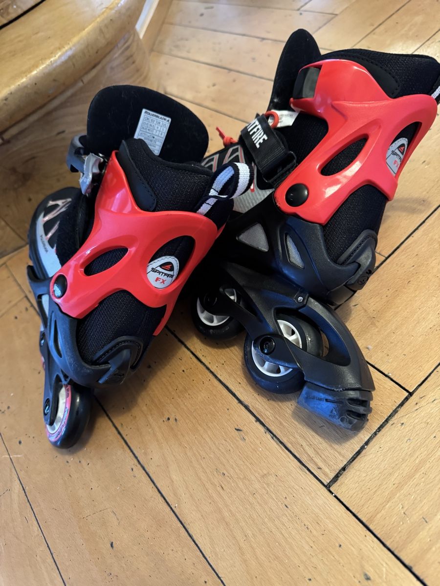 Pattini in linea & Pattini a rotelle: Inline Skates Rollerblade Spitfire used adjustable – Usato da Zürich venduto da Glam08 7