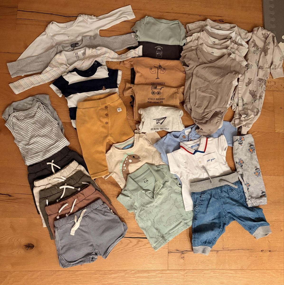 Lotti & Set di vestiti: Kleidungspaket Grösse 68 – Usato da Schwyz venduto da jeannine6032