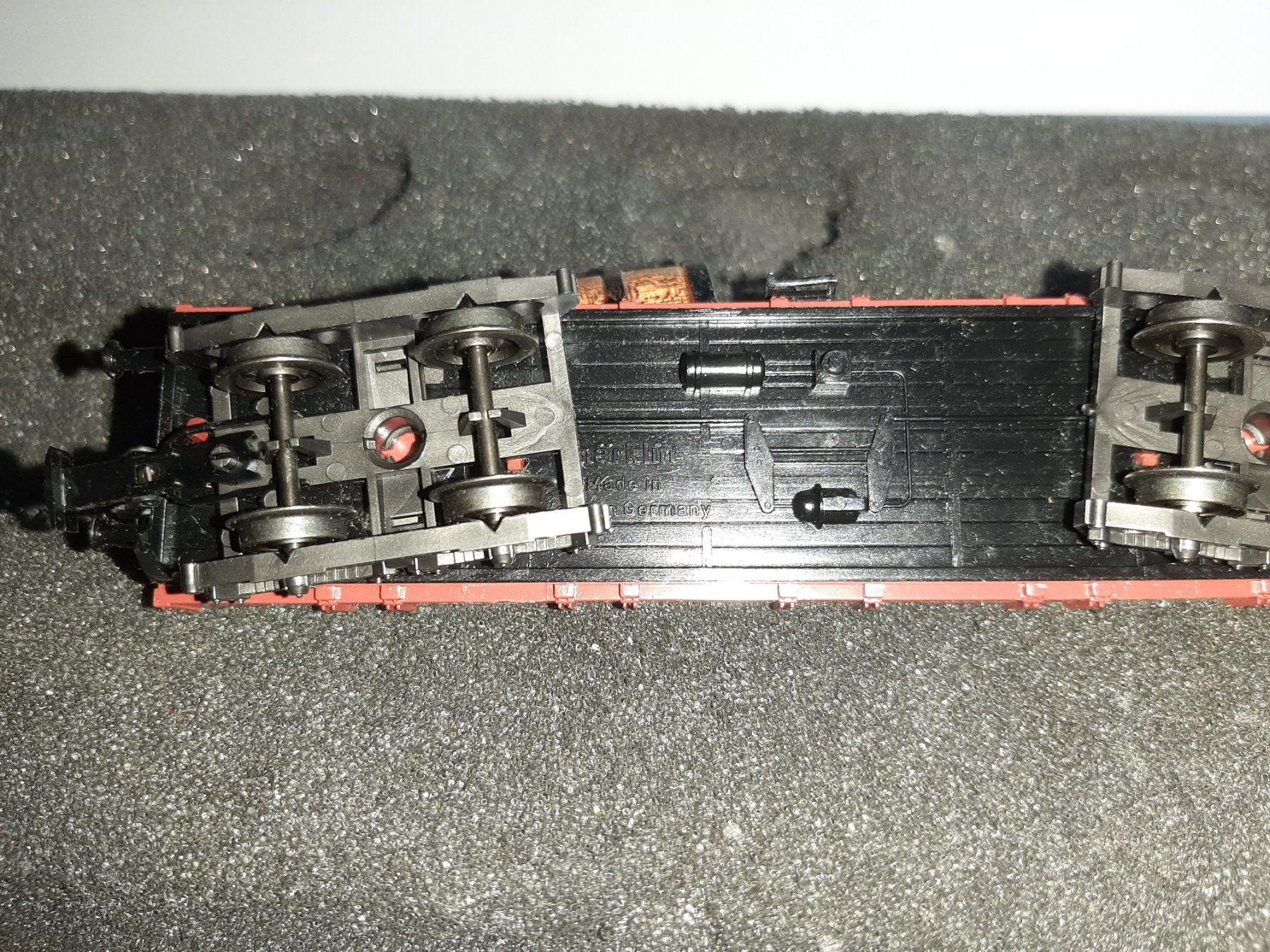 Märklin Modellini di ferrovie: MARKLIN TONNEAUX EN BOIS – Usato da Avully venduto da RIVALIS 3