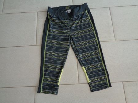 CRIVIT SPORT HOSE GR.M NEUWERTIG