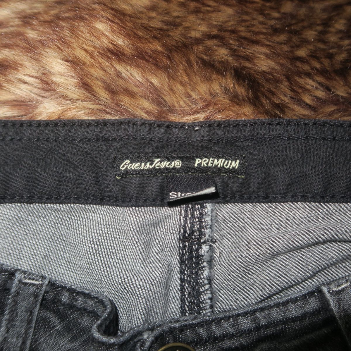 Guess Jeans: Guess jeans – Usato da Horgen venduto da manon_archives 1