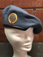 Militärpolizei Armee Béret grau mit Off. Emblem MP Militär