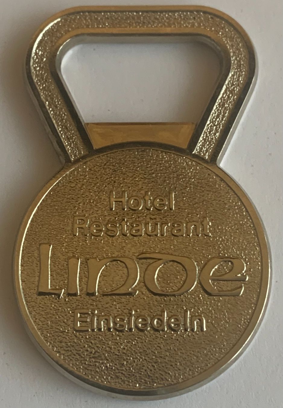 Elettrodomestici da cucina: Einsiedeln - Antiker Flaschenöffner Hotel Linde – Usato da Gundetswil venduto da Egro100