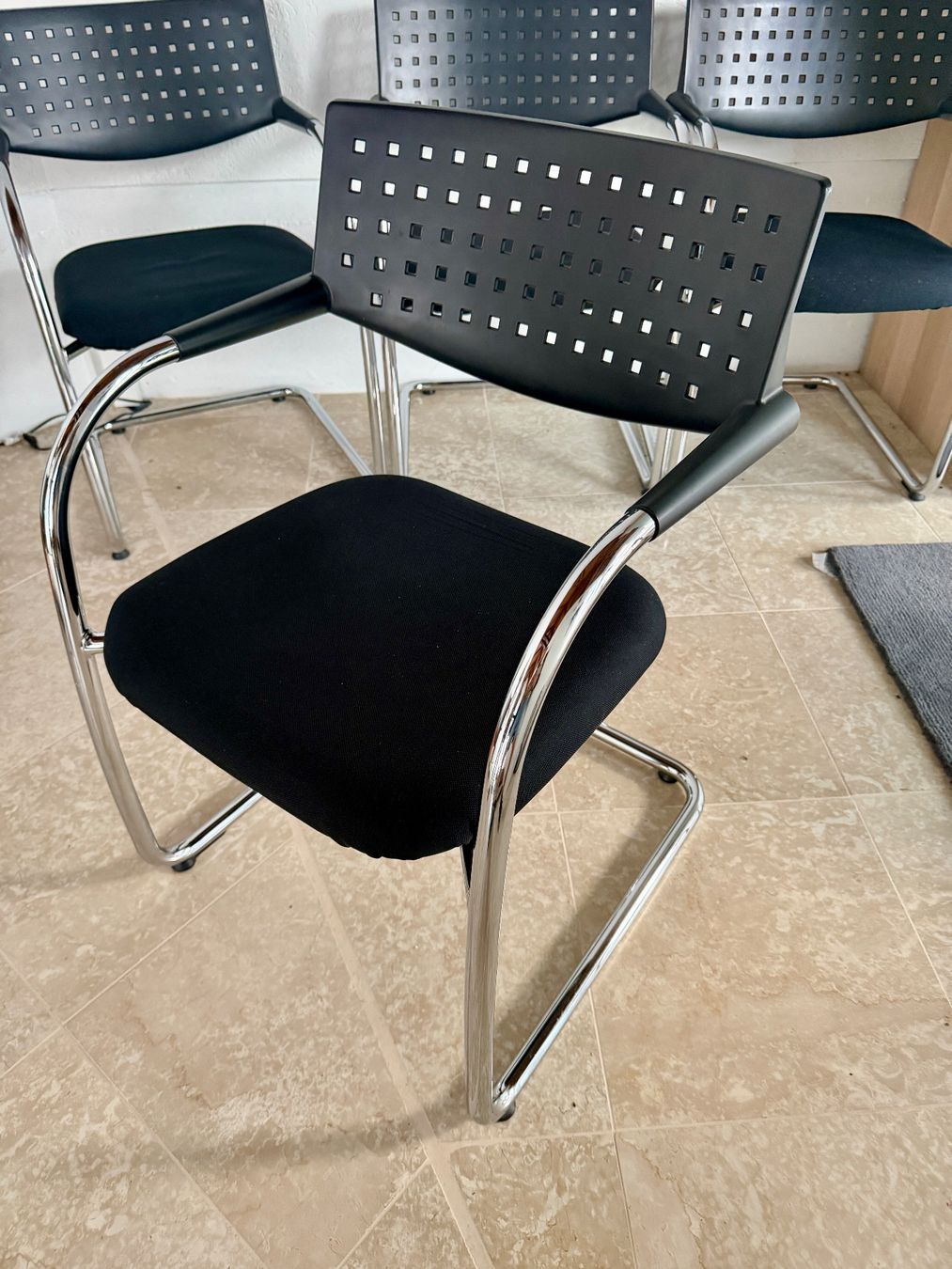 Sedie: 4 Vitra Designer-Stühle – Usato da Aedermannsdorf venduto da pat_n9hv