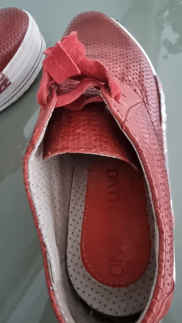Scarpe da donna: Sneaker rot 37 Leder only studio – Nuovo (secondo la descrizione) da Untereggen venduto da cla_kb2w 2