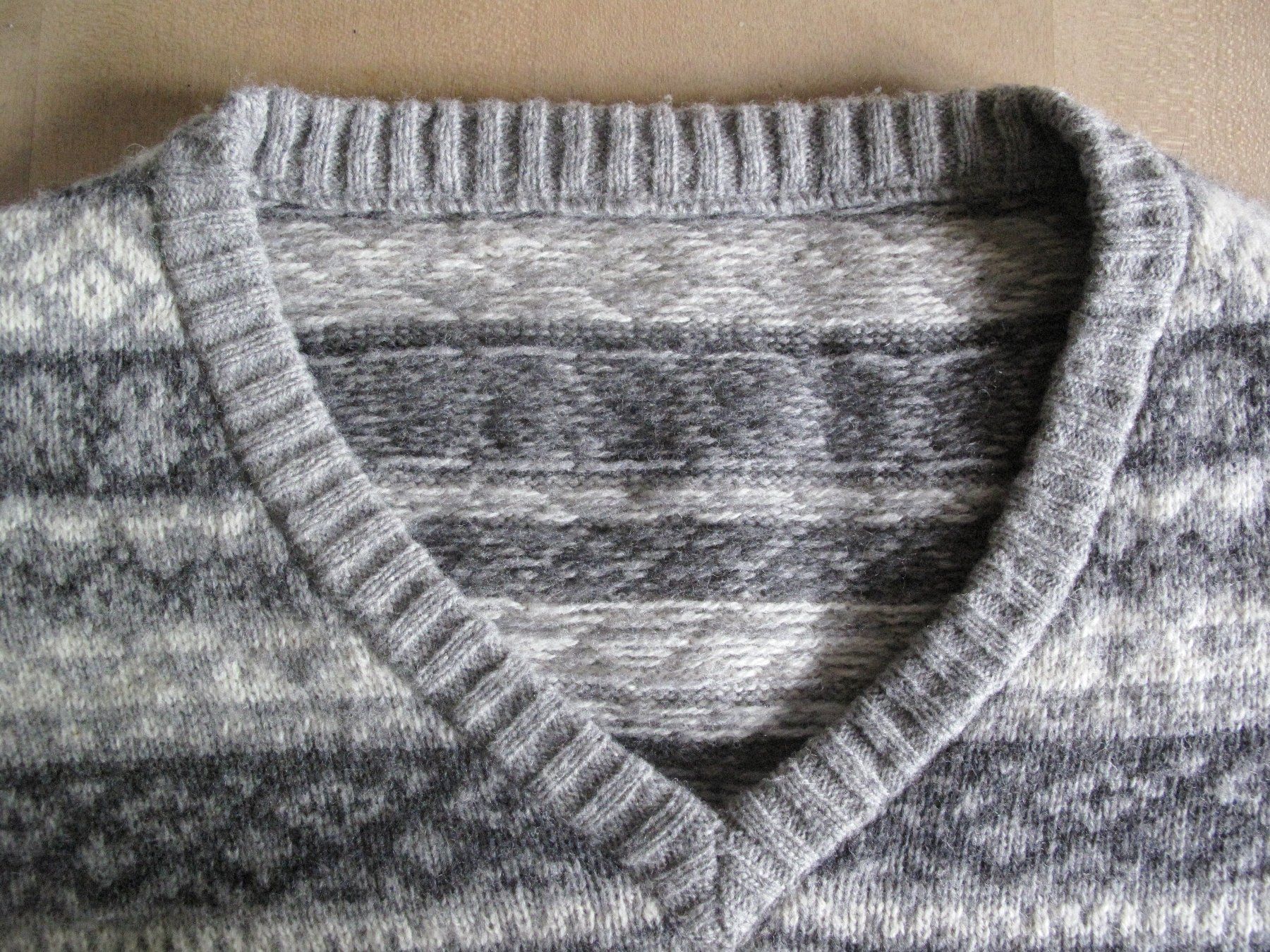 Pullover & Sweatshirts: Pullover Gr.XL-XXL Porto  9 Fr. – Gebraucht aus glarus von Engel_888 4