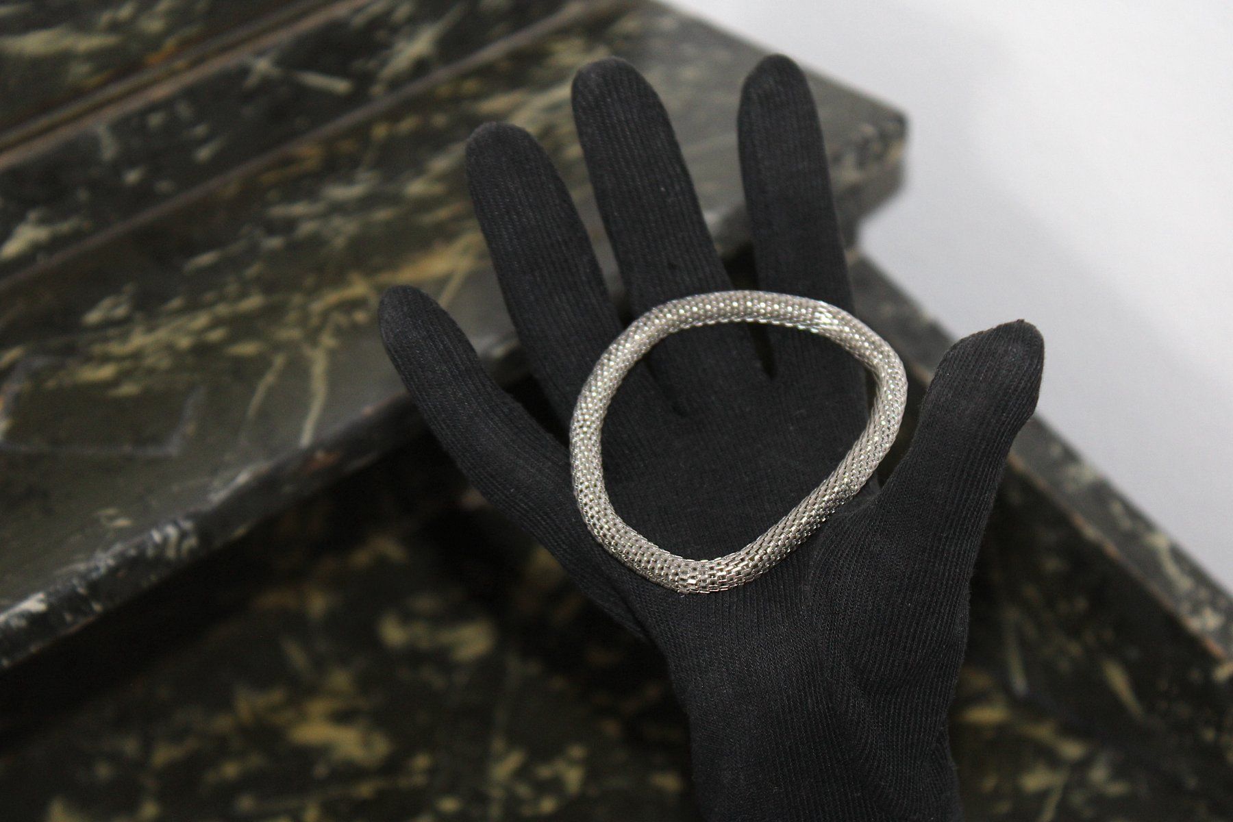 Armbänder & -reifen: Armband , – Gebraucht aus Locarno von madame-tus-sauds 1