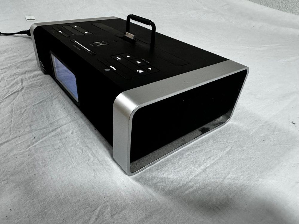 iHome Radiowecker mit iPhone/iPad Dockingstation (Gebraucht) in