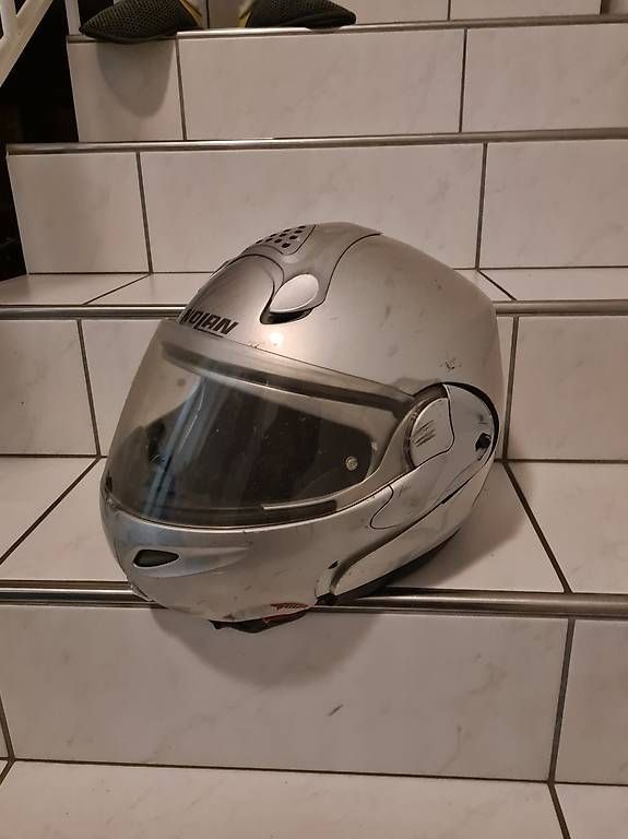 Caschi & visiere: Nolan Motorradhelm Gr. M (57-58) Occasion – Usato da Zürich venduto da -iwan-