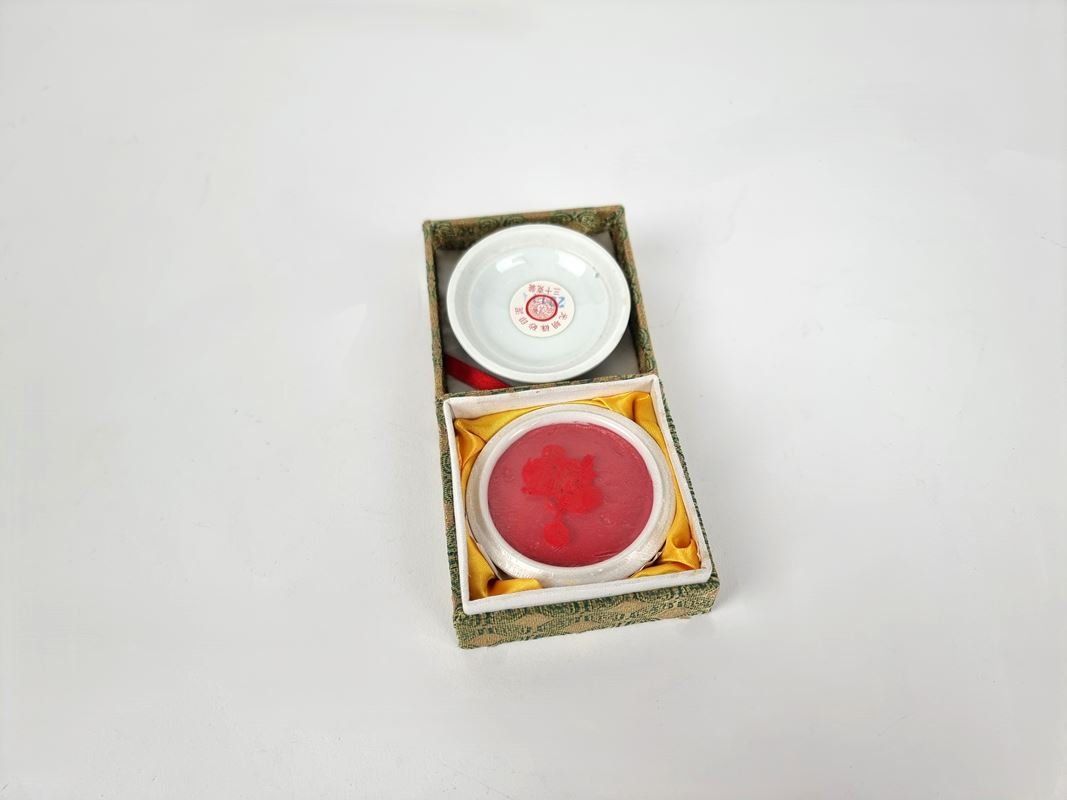 Peintures: Farbpaste aus China – Neuf avec emballage d'origine à Urtenen-Schönbühl par Restwert_Schoenbuehl 1