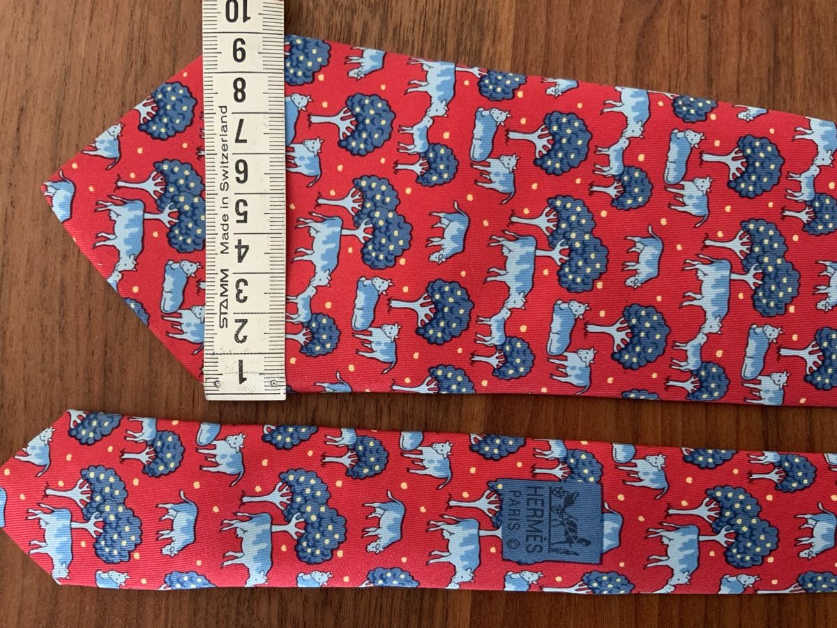 Hermès Krawatten: Krawatte Hermès 100% Seide Motiv  – Neu (gemäss Beschreibung) aus Olten von nachTagetes