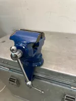 Tischschraubstock klein blau mit Klemmvorrichtung gebraucht