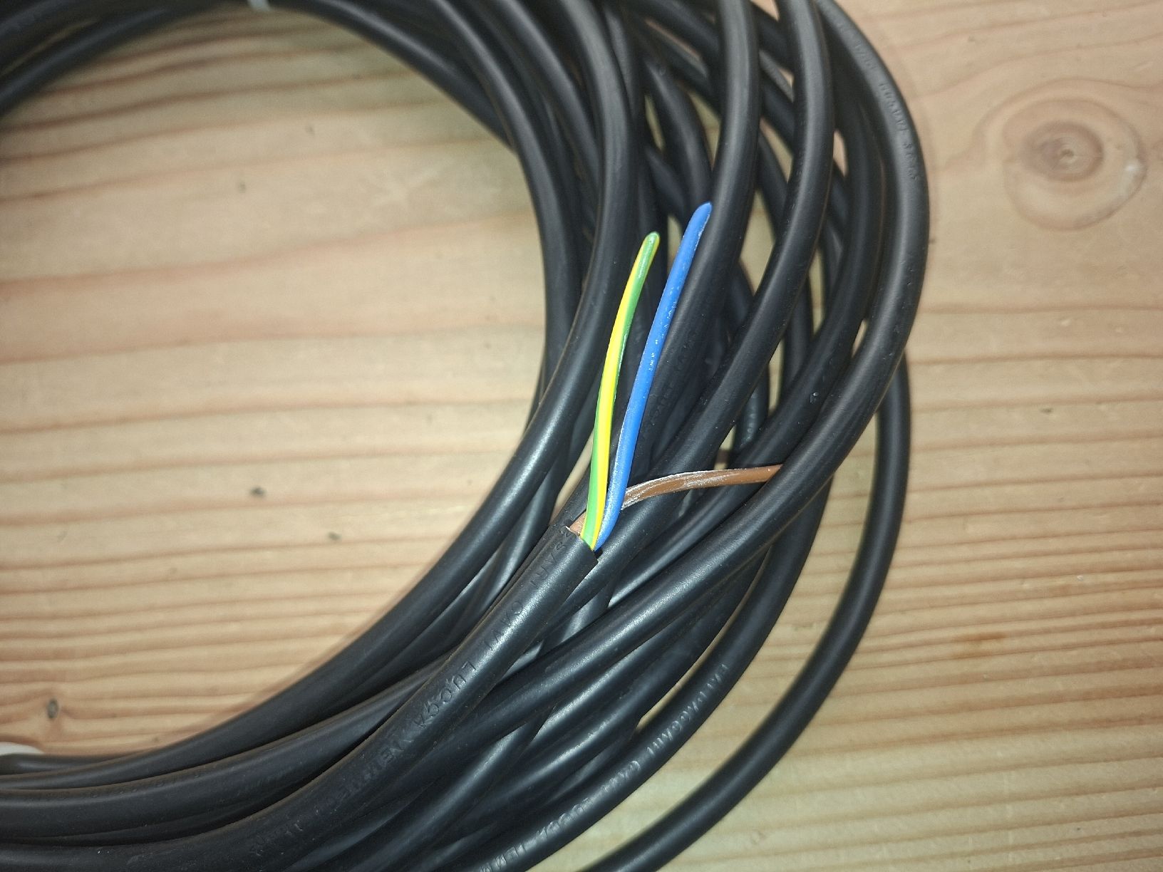 Cavi: Td Kabel 3x1,5mm² LNPE ca. 17 Meter – Nuovo (secondo la descrizione) da Neunkirch venduto da MaElekt 1
