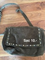 Sac bandoulière clouté bon état