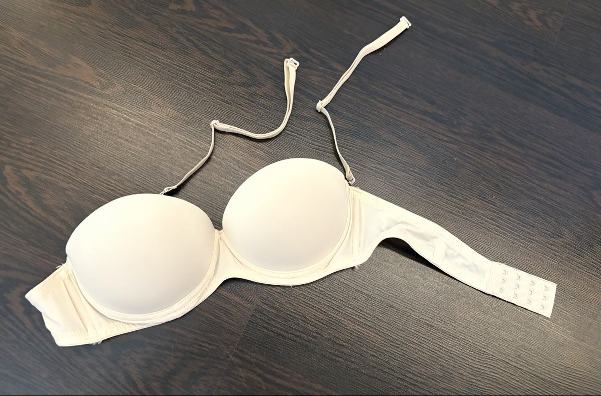 Altra biancheria intima: BH mit abnehmbaren Trägern – Usato da Bolken venduto da viv_52qx
