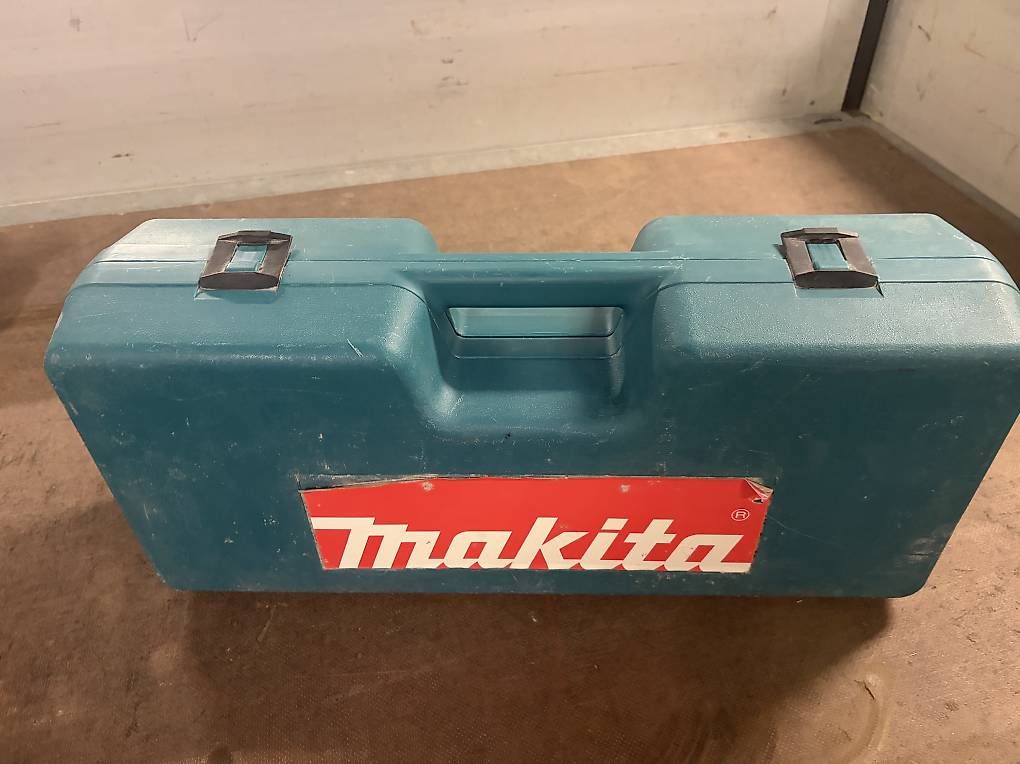 Tutti gli attrezzi: Makita Winkel Schleifer groß  – Usato da Lausen venduto da Gjuliana4