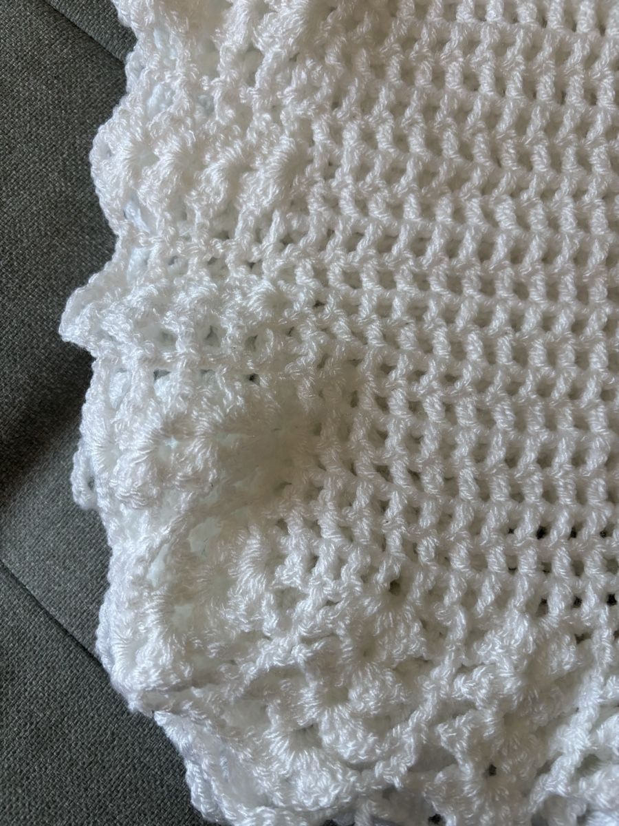Coperte: Handgemachte gehäkelte Babydecke  – Nuovo e nell'imballaggio originale da Rüti ZH venduto da lau_5yjf 3