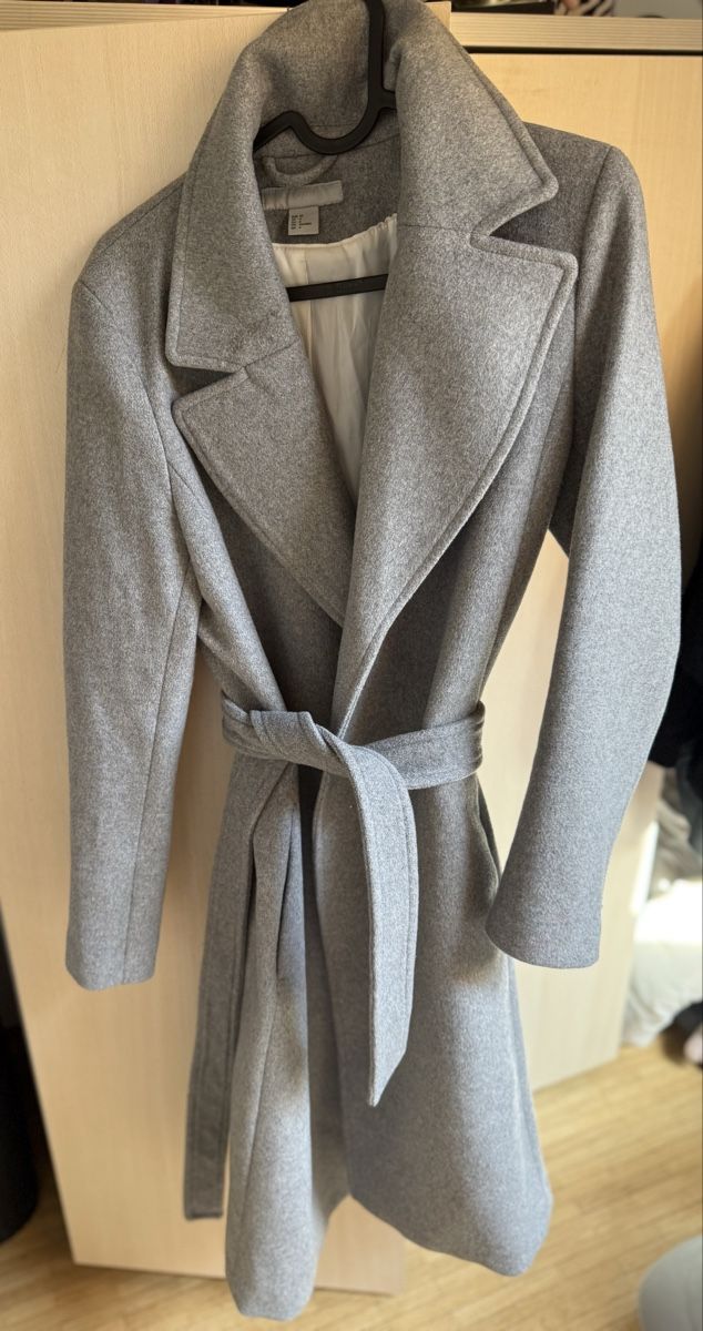 H&M Giacche: Veste XS – Nuovo (secondo la descrizione) da Corcelles-Payerne venduto da dek_j2bk 1