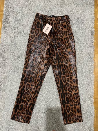 Missguided Hose mit Animal Print, NEU, Gr. 32