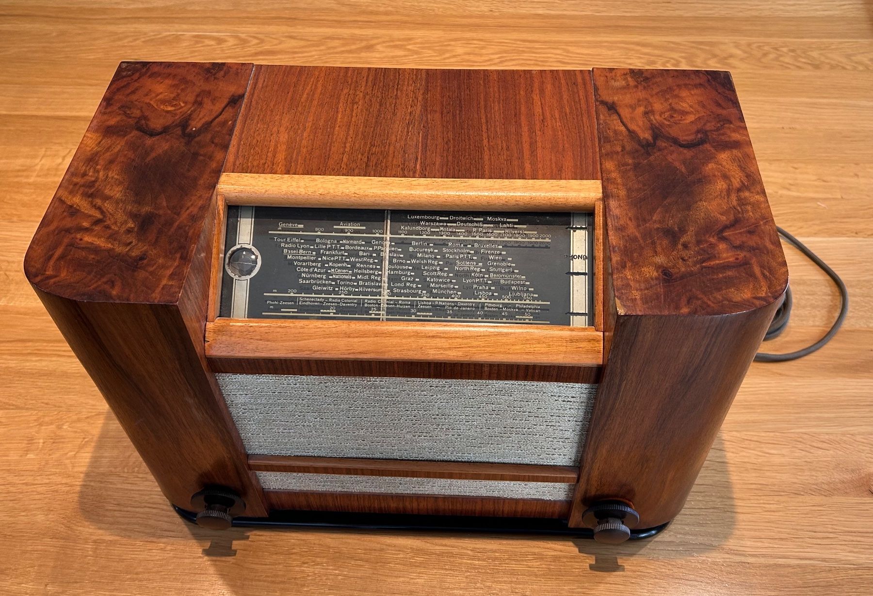 Philips Radio: Radio Philips 667 A – Difettoso da Biglen venduto da pethab