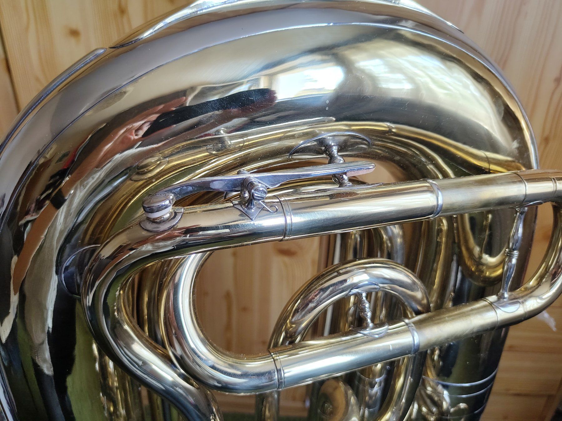 Strumenti musicali: B-Tuba – Usato da Basel venduto da Basler_bieter 1