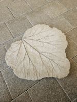 Deko Rhabarber Blatt aus Beton