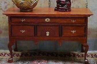 Case e mobili per bambole: Mini Mundus 40024 Puppenmöbel Chippendale Sideboard – Nuovo e nell'imballaggio originale da Wohlen AG venduto da modellbahner-ch