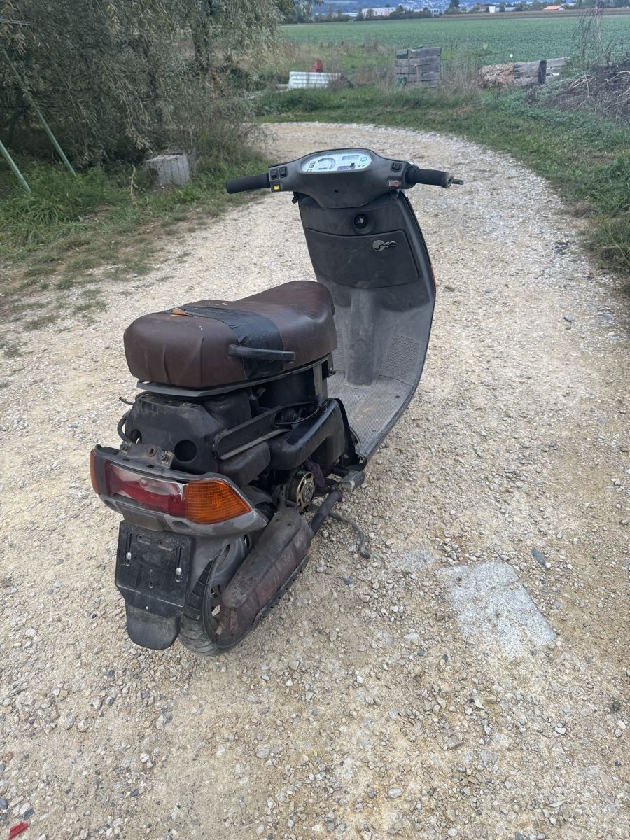 Piaggio Scooters: Piaggio Sfera NSL 50ccm Ab platz – Défectueux à Büren an der Aare par erk_sdp8 9