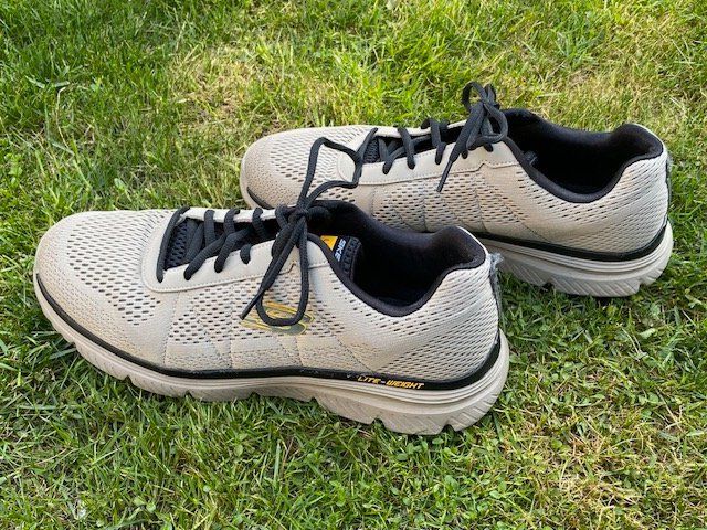 Skechers Chaussures hommes: SKECHERS Lite Weight – Neuf (Voir description) à Pfaffhausen par stepober 1