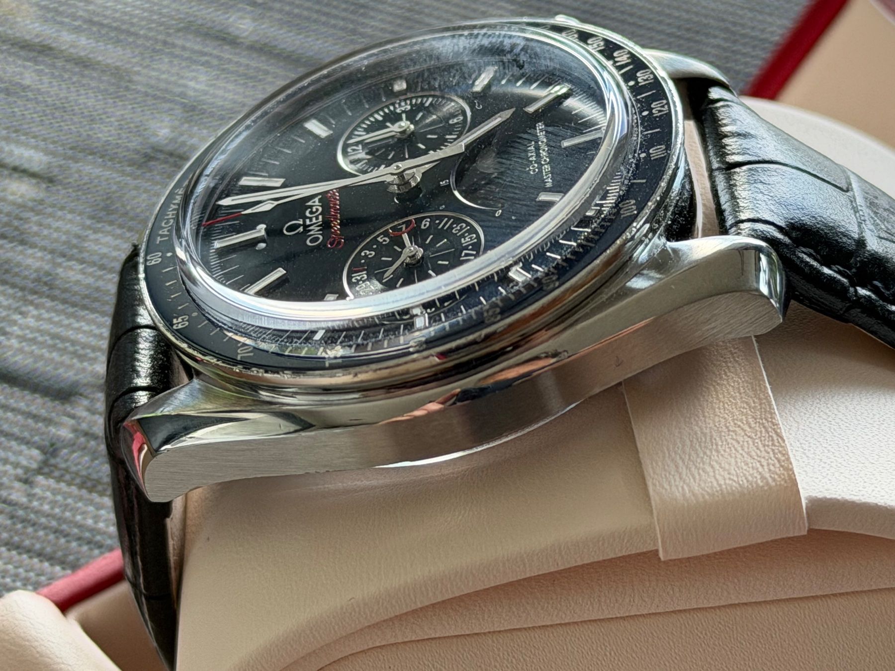 Omega Orologi: Omega Speedmaster Moonphase Watch 44mm – Usato da Aarau venduto da trader1000 4