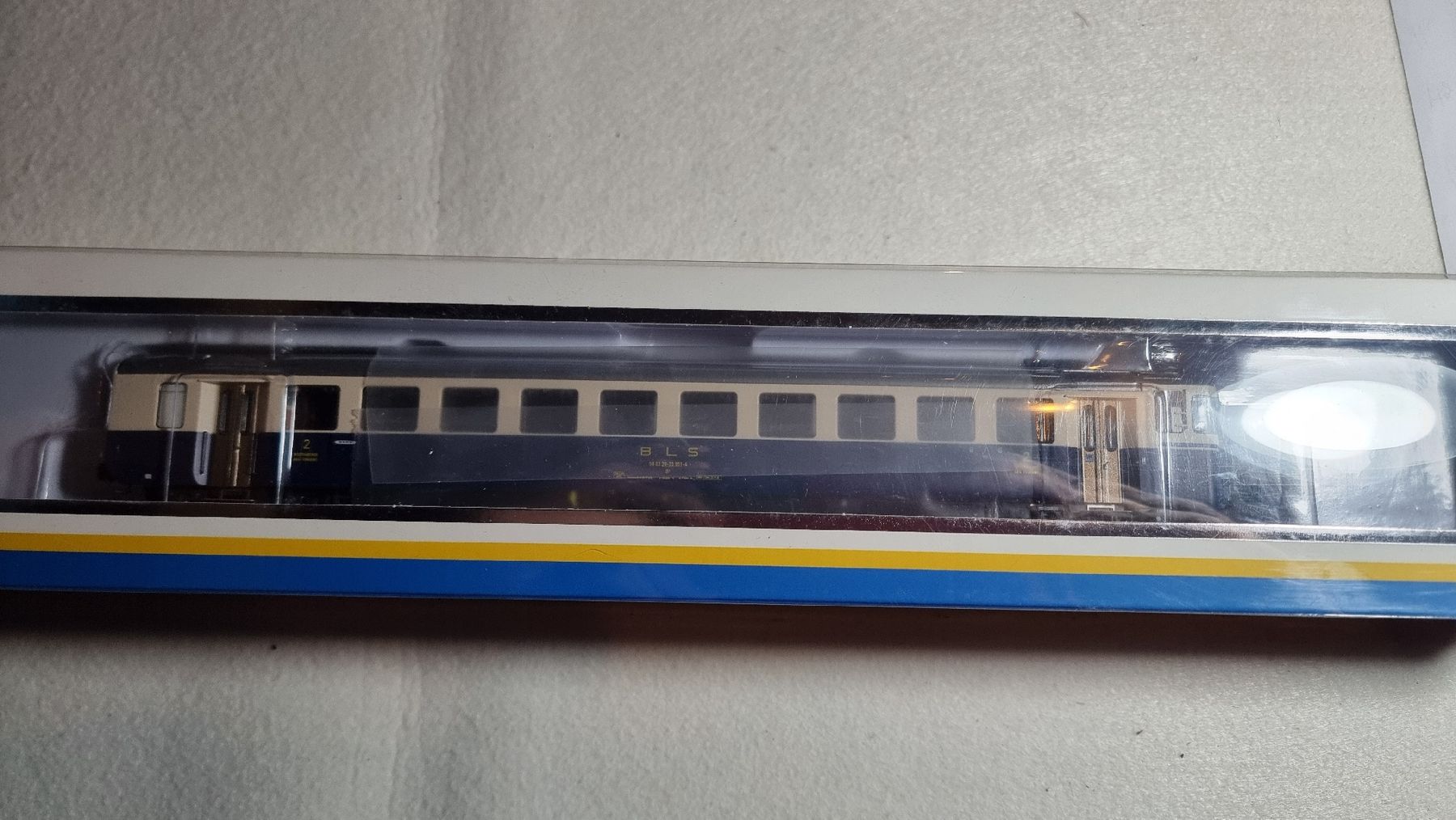Esu Modellini di ferrovie: ESU BLS Steuerwagen – Nuovo e nell'imballaggio originale da Au ZH venduto da Krokodil08 1