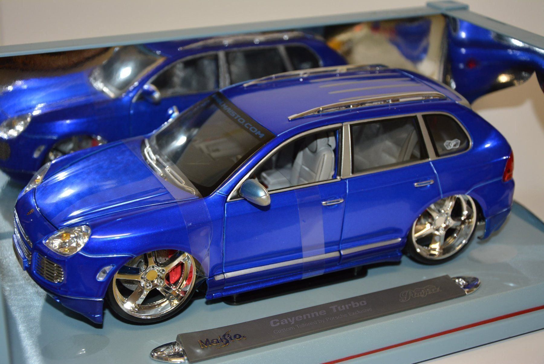 Porsche Modellautos: Porsche Cayenne Turbo  2002 , 1:18 – Neu und originalverpackt aus Goldach von Feivel9 2