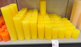 013 Posten Raureif Kerzen sonnengelb aus Liquidation