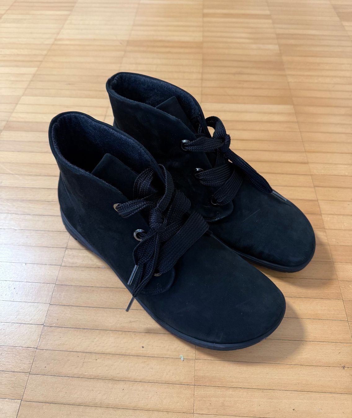 Helvesko Scarpe da donna: Helvesko Damenschuhe Gr. 42 – Nuovo (secondo la descrizione) da Frauenfeld venduto da LIL_NA