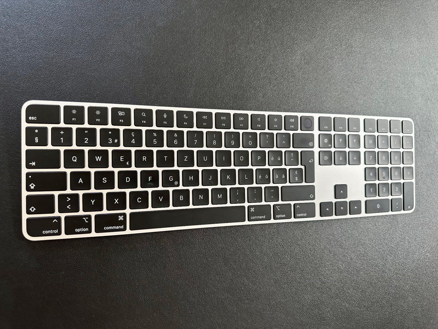 Apple Tastaturen: Apple Magic Keyboard – Gebraucht aus Seon von pav_dcw2 1