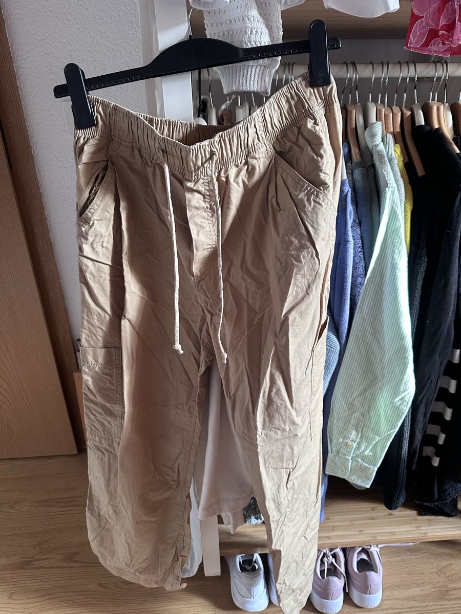 H&M Pantaloni: Hose beige H&M Gr. M – Nuovo (secondo la descrizione) da Münsingen venduto da Secondhand89
