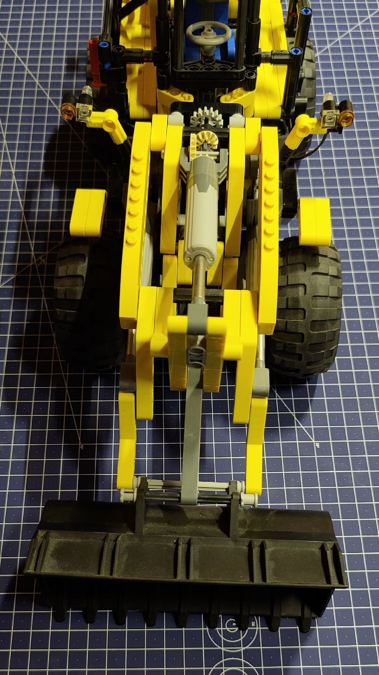 Lego Kit di costruzioni: Lego technic 8265 + power functions 8293 – Usato da Saignelégier venduto da 2CoB9 4
